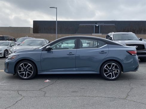 Certified 2025 Nissan Sentra SR image 4
