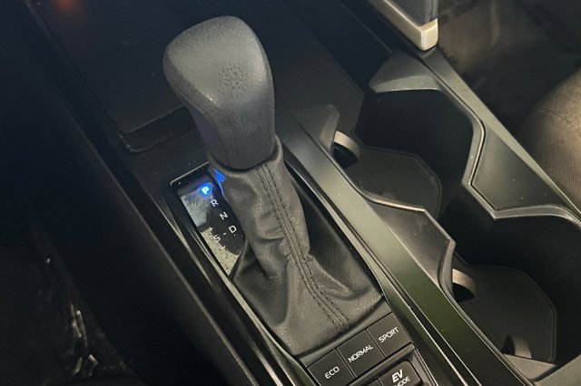 Certified 2025 Toyota Camry LE FWD image 25