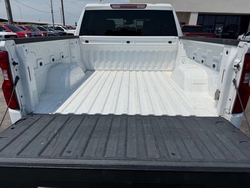 Used 2022 Chevrolet Silverado 1500 Custom AWD/4WD image 18