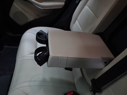 Used 2018 Mercedes-Benz CLA 250 4MATIC image 21