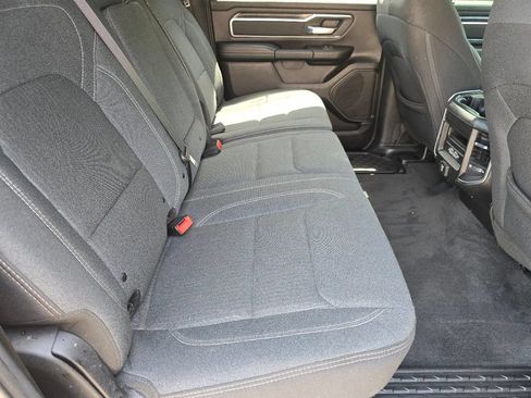 Used 2019 RAM 1500 Big Horn AWD/4WD image 15