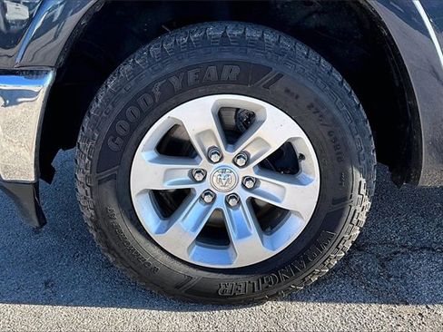 Used 2019 RAM 1500 Laramie image 35