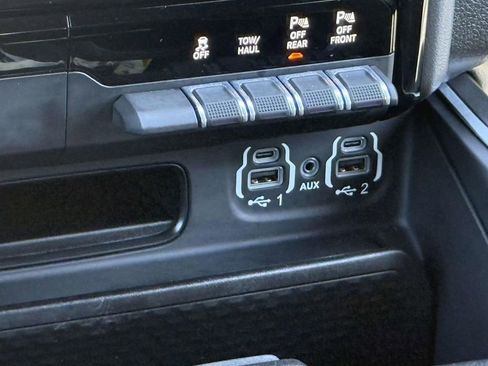 Used 2022 RAM 1500 Big Horn RWD image 17