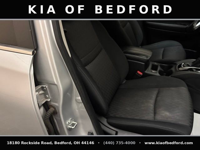 Used 2019 Nissan Rogue SV w/ Premium Package AWD/4WD image 26