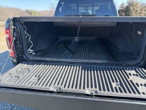 Used 2019 RAM 1500 Laramie image 9