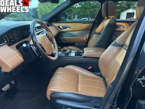 Used 2018 Land Rover Range Rover Velar R-Dynamic HSE AWD/4WD image 9