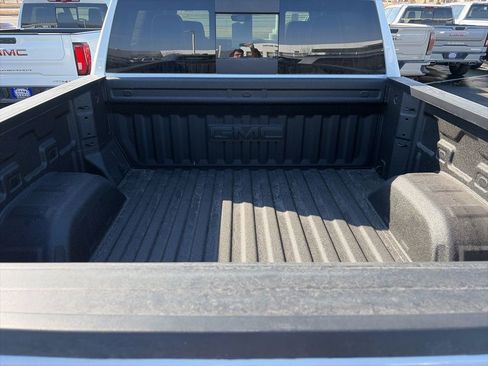New 2026 GMC Sierra 1500 AT4X w/ LPO, Black Badging Package AWD/4WD image 12