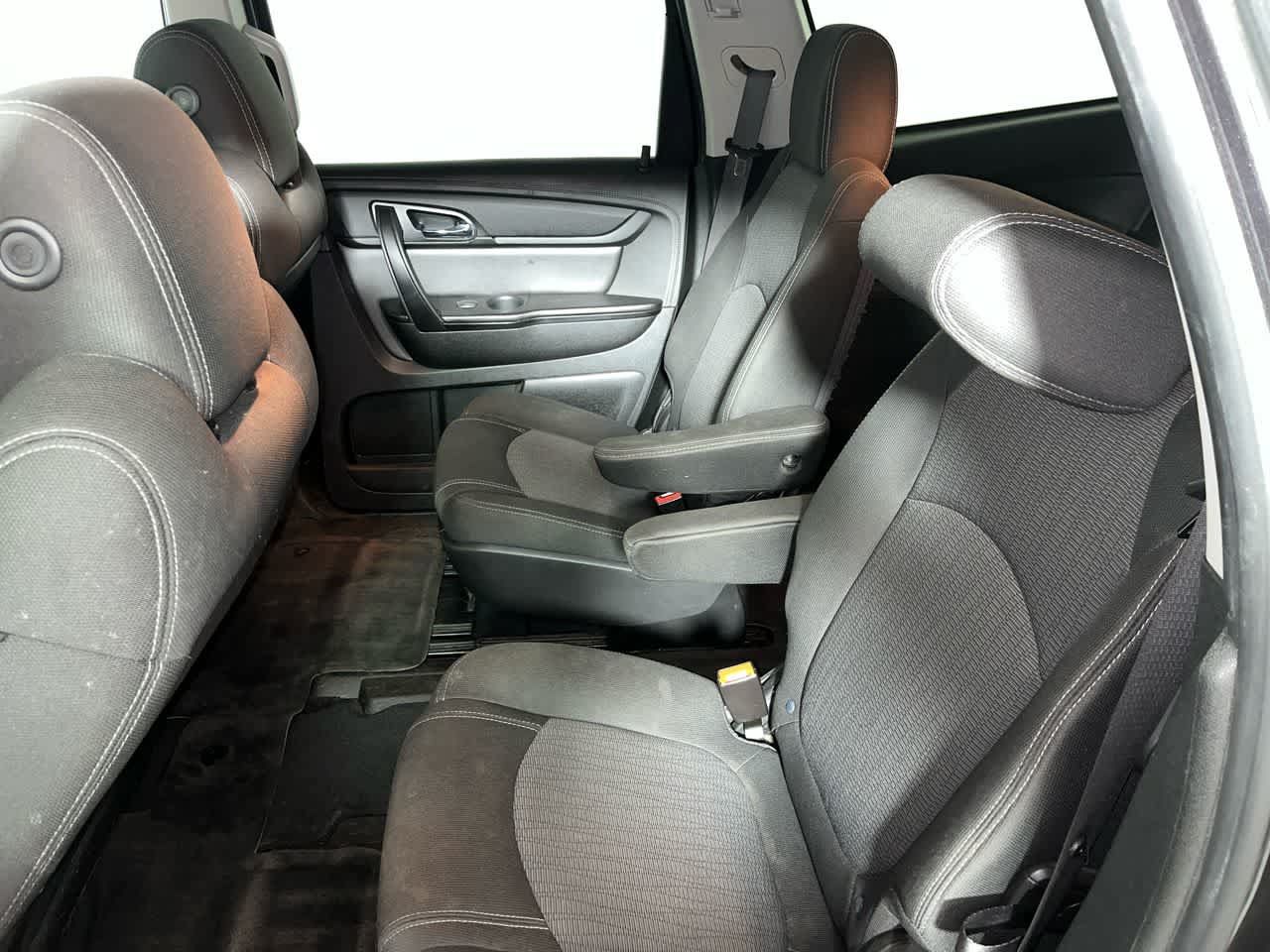 Used 2017 Chevrolet Traverse LT w/ Style and Technology Package FWD image 27