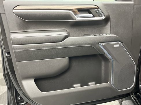 Certified 2023 Chevrolet Silverado 1500 LT Trail Boss w/ LT Trail Boss Premium Package AWD/4WD image 10