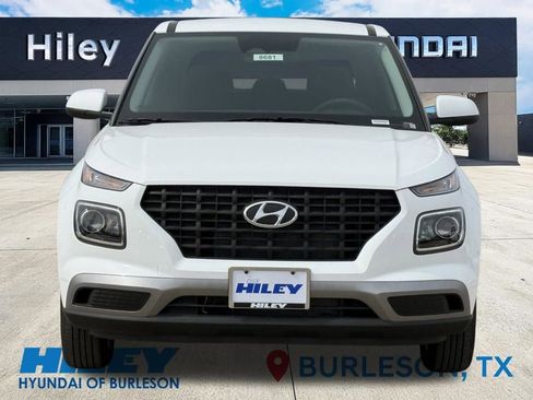 New 2026 Hyundai Venue SE image 7
