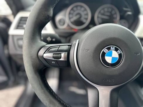 Used 2016 BMW 320i xDrive Sedan AWD/4WD image 25