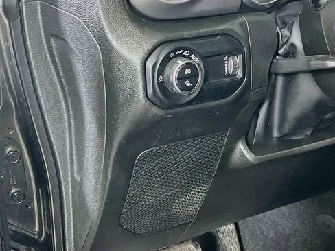 Used 2023 Jeep Gladiator Sport AWD/4WD image 10