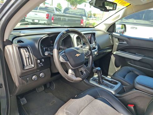 Used 2017 Chevrolet Colorado LT w/ Luxury Package, Chrome AWD/4WD image 16