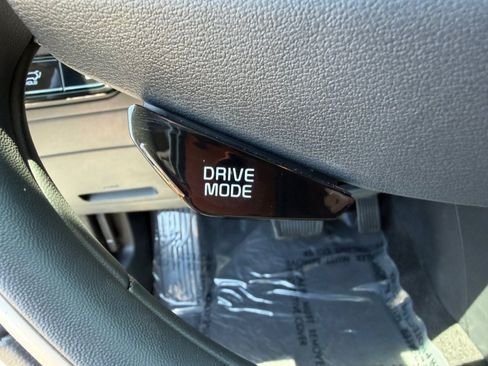 Used 2024 Kia Niro Wind FWD image 17