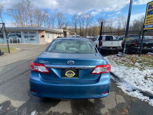 Used 2013 Toyota Corolla LE Special Edition image 4