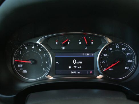 Used 2023 GMC Terrain SLT image 11