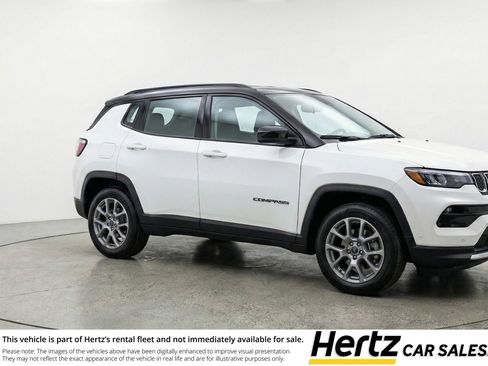 Used 2025 Jeep Compass Limited image 1