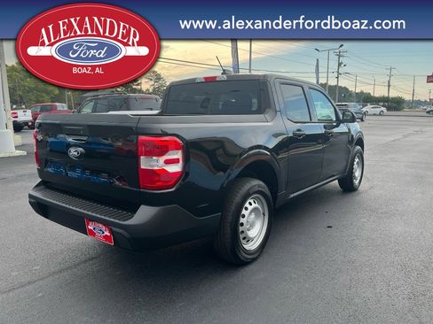 New 2025 Ford Maverick XL image 4