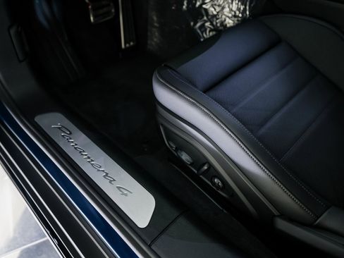 New 2026 Porsche Panamera 4 image 14