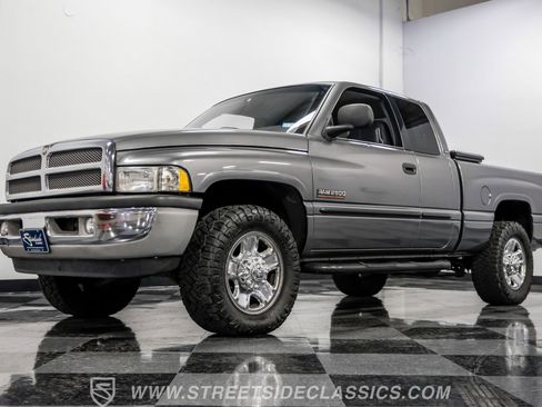 Used 2002 Dodge Ram 2500 Truck 2WD Quad Cab image 19