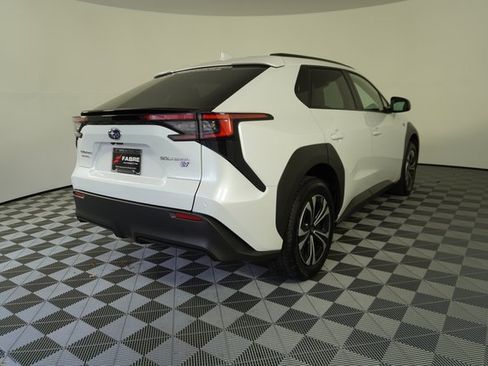 Used 2024 Subaru Solterra Premium w/ Premium Package image 7