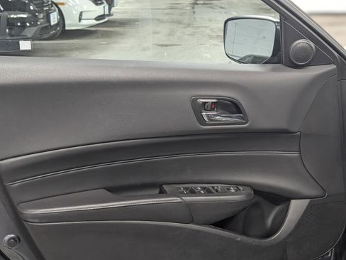 Used 2017 Acura ILX image 11