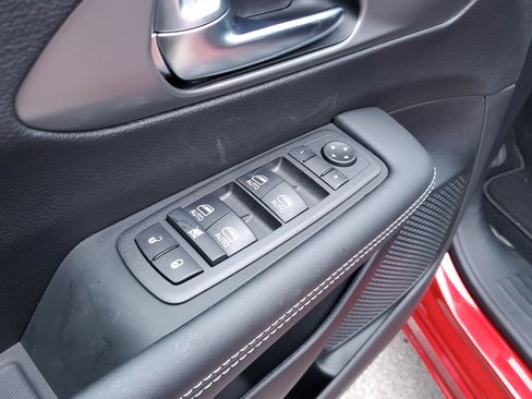 New 2026 Chrysler Pacifica Select image 12