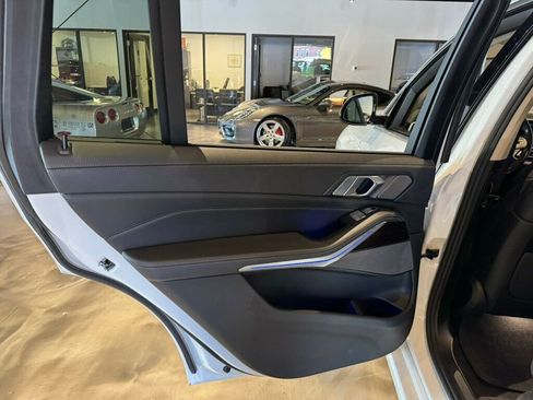 Used 2020 BMW X7 xDrive40i w/ Premium Package image 22