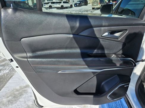 Used 2024 Chevrolet Traverse RS AWD/4WD image 24