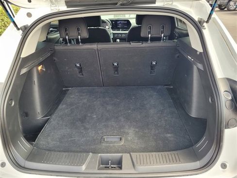 Certified 2025 Chevrolet Trax LS image 25