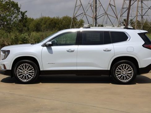 New 2026 GMC Acadia Denali w/ Super Cruise Package image 5
