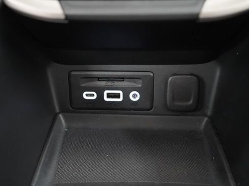 Used 2024 GMC Terrain Denali w/ Denali Premium Package AWD/4WD image 35
