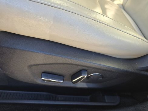 Used 2017 Ford Edge Titanium w/ Technology Package image 25