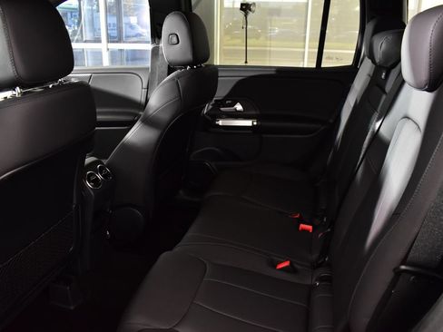 Certified 2025 Mercedes-Benz GLB 250 4MATIC image 29