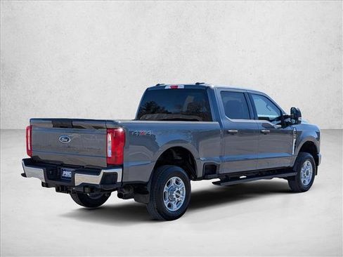 Used 2025 Ford F350 XLT AWD/4WD image 5
