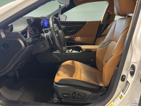 Certified 2024 Lexus ES 350 w/ Premium Package image 11