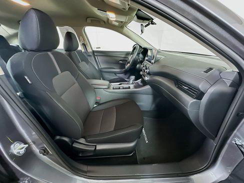 Used 2025 Nissan Sentra SV image 29