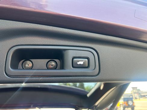 Used 2016 Honda Pilot Elite image 25