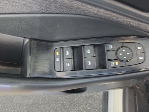 Used 2023 Nissan Rogue S FWD image 26