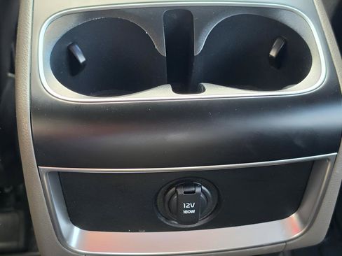 Used 2025 Kia Carnival LX FWD image 20