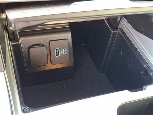 Certified 2024 Ford Explorer XLT w/ Equipment Group 202A image 23