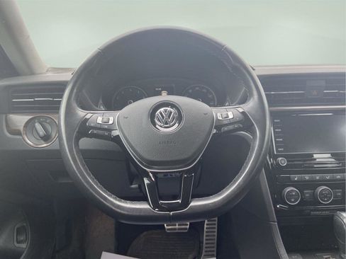 Used 2020 Volkswagen Passat 2.0T SEL FWD image 22