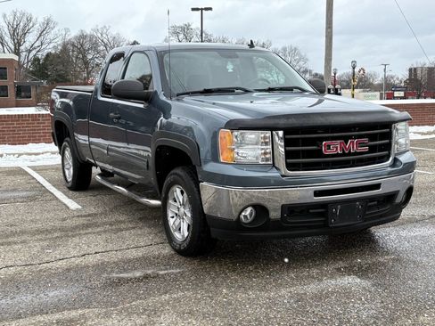Used 2011 GMC Sierra 1500 SLE w/ Power Tech Package image 5