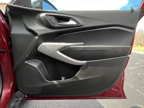 Certified 2024 Chevrolet Trax RS image 21