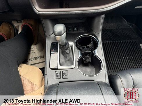 Used 2018 Toyota Highlander XLE image 22