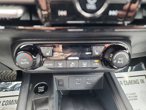 New 2026 Nissan Kicks SV image 14