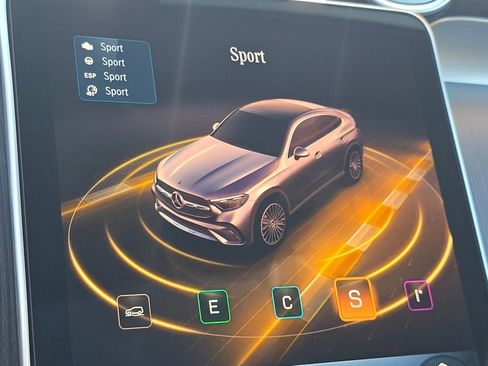 New 2026 Mercedes-Benz GLC 300 4MATIC image 34