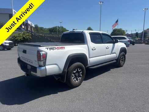 Used 2023 Toyota Tacoma TRD Off-Road AWD/4WD image 3