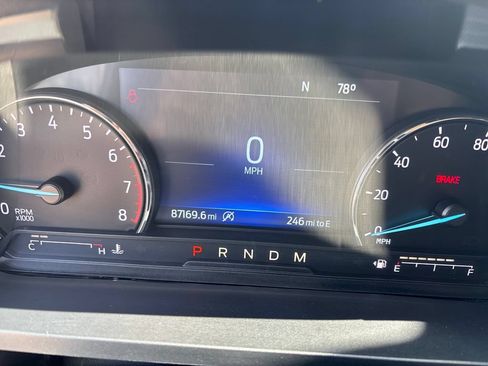 Used 2020 Ford Explorer XLT w/ Equipment Group 202A RWD image 17