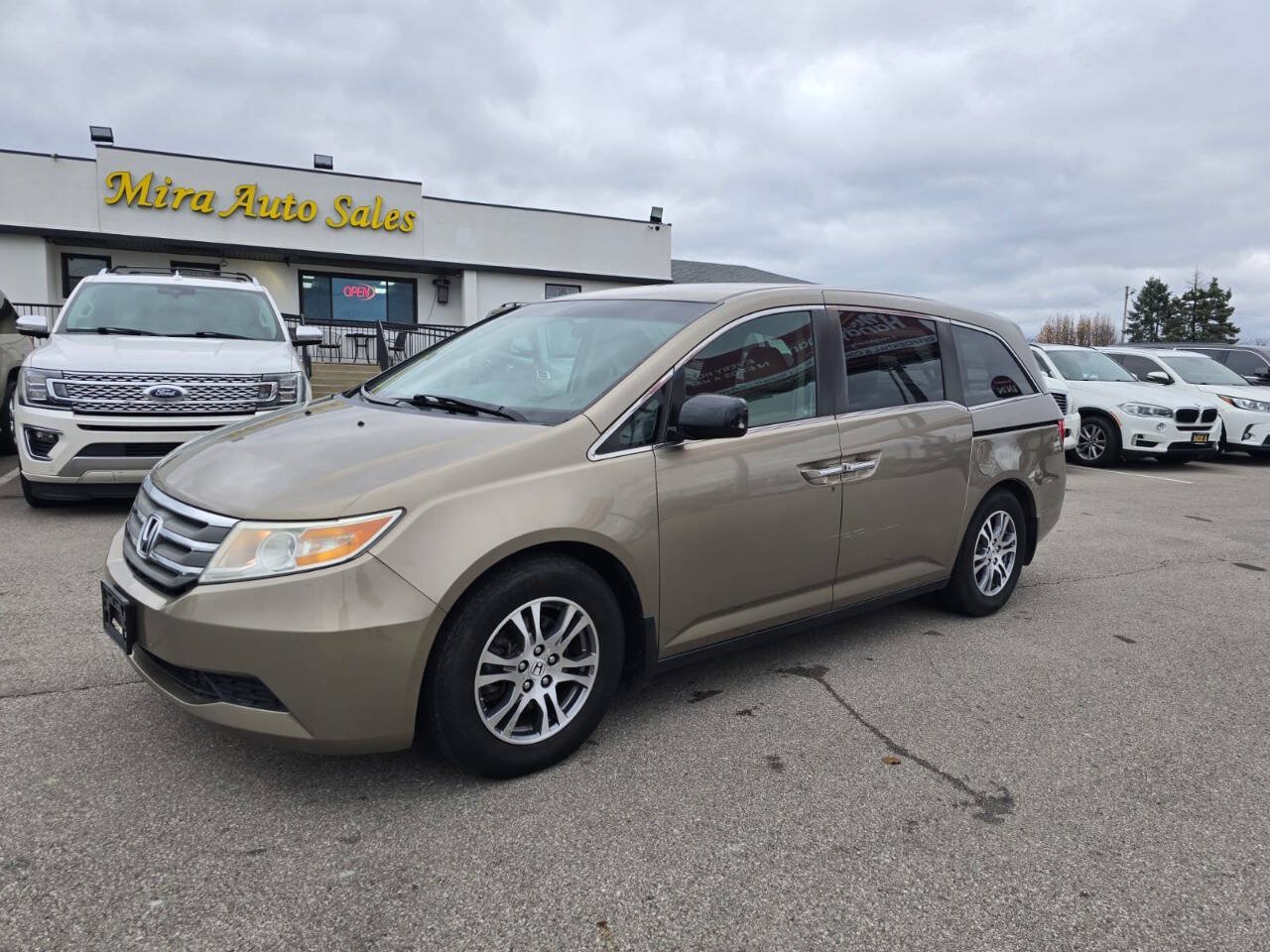 Used 2011 Honda Odyssey EX image 1